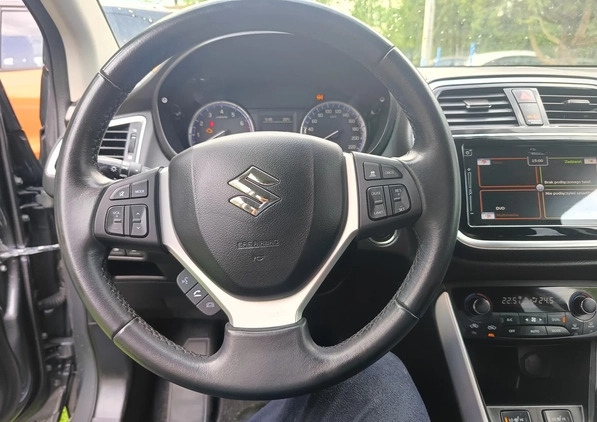 Suzuki SX4 S-Cross cena 69999 przebieg: 44000, rok produkcji 2020 z Góra małe 137